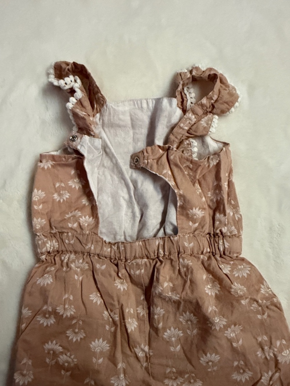 NWOT Rachel Zoe Dusty Pink Floral Girls' Romper with Ruffle Straps - Picture 4 of 5